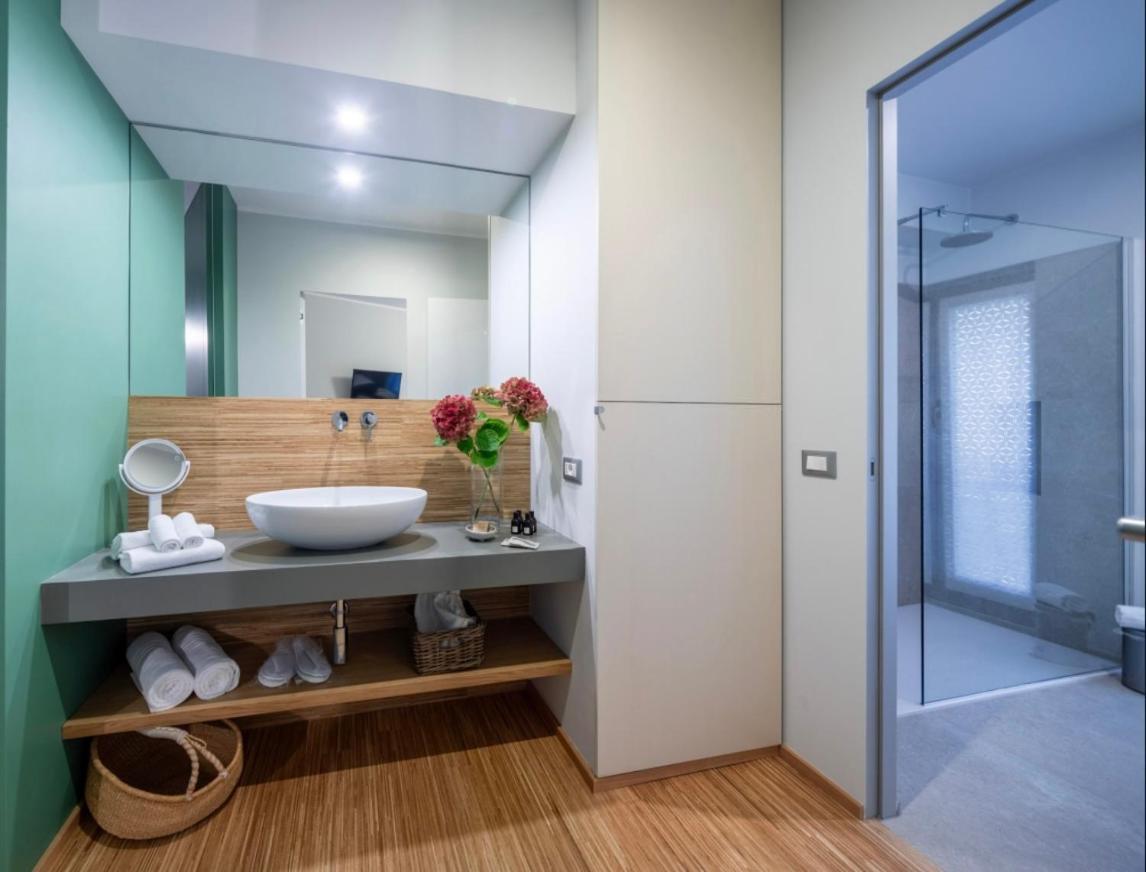 30Cavour Luxury Suites Pavia Bagian luar foto