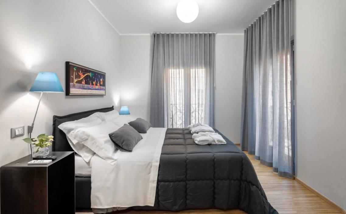 30Cavour Luxury Suites Pavia Bagian luar foto
