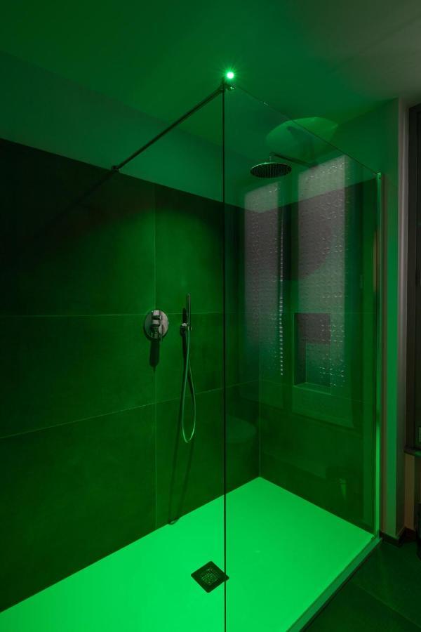 30Cavour Luxury Suites Pavia Bagian luar foto