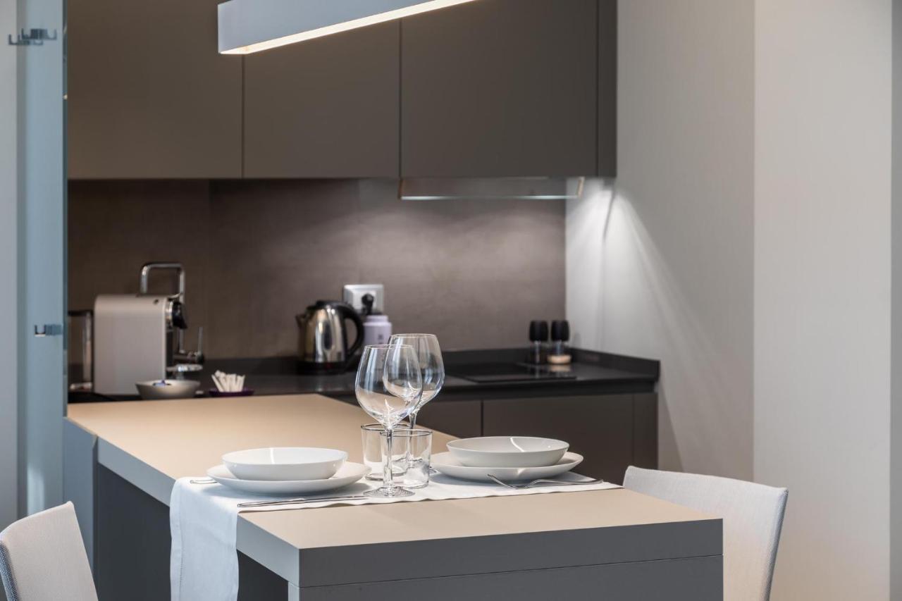 30Cavour Luxury Suites Pavia Bagian luar foto