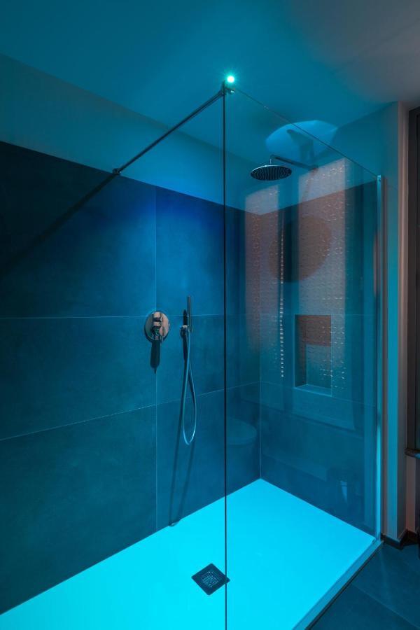 30Cavour Luxury Suites Pavia Bagian luar foto