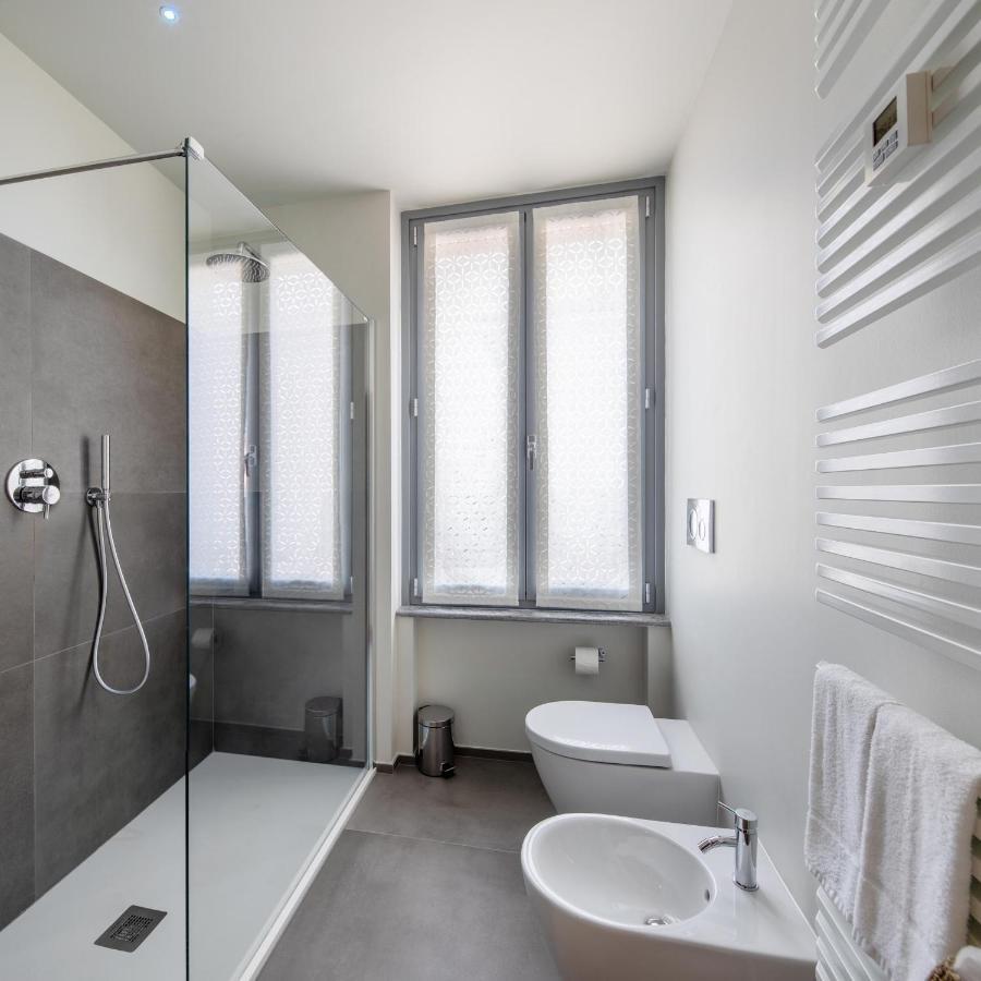 30Cavour Luxury Suites Pavia Bagian luar foto