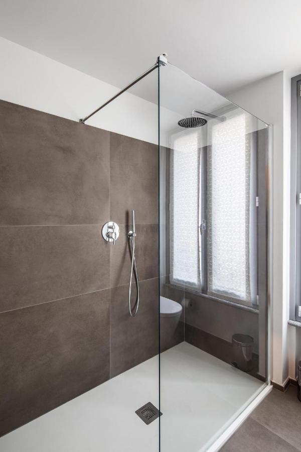 30Cavour Luxury Suites Pavia Bagian luar foto